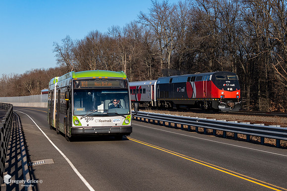 "CTrail Races CTfastrak at Newington"